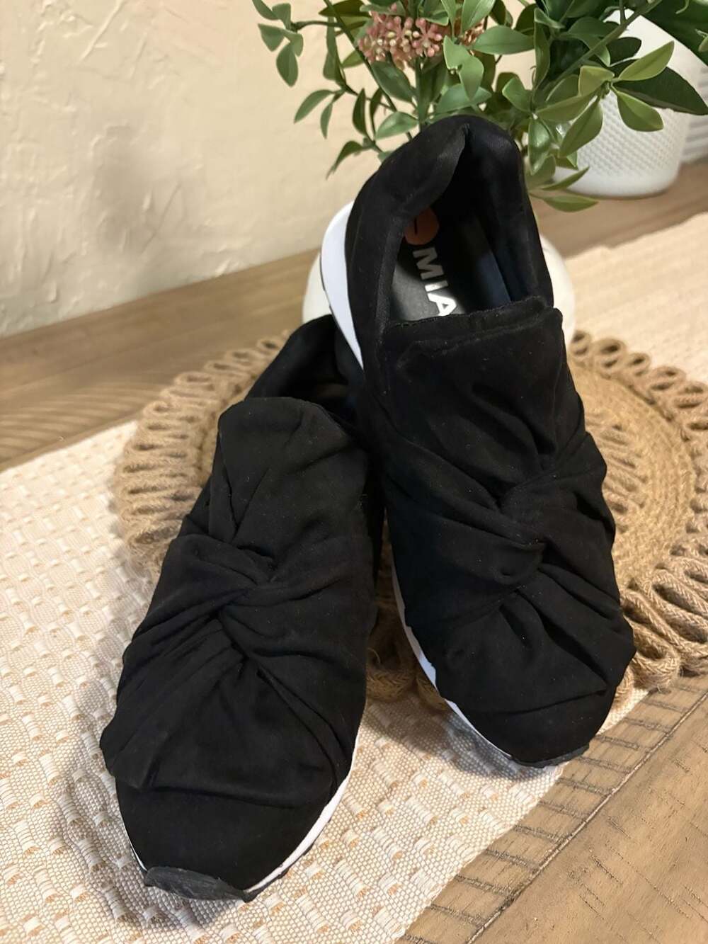 MIA Slip On Sneakers Black Velvet Knot Size 7